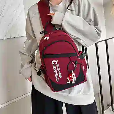 欧曼斐 休闲日系单肩轻便运动简约百搭背包 尼龙 斜挎包胸包 男女同款情侣款 多色