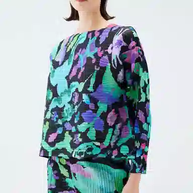 PLEATS PLEASE ISSEY MIYAKE T