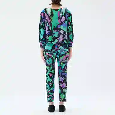 PLEATS PLEASE ISSEY MIYAKE T