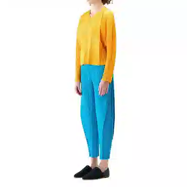 PLEATS PLEASE ISSEY MIYAKE