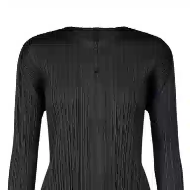 PLEATS PLEASE ISSEY MIYAKE