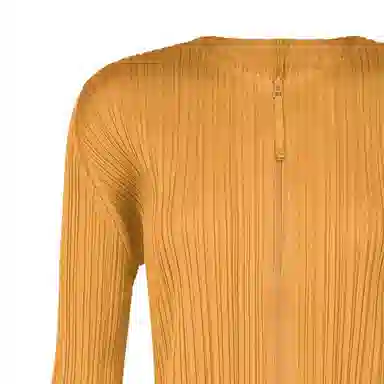 PLEATS PLEASE ISSEY MIYAKE