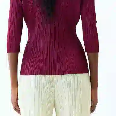 PLEATS PLEASE ISSEY MIYAKE