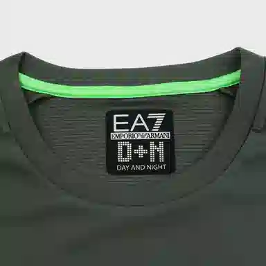 EMPORIO ARMANI EA7 LogoT