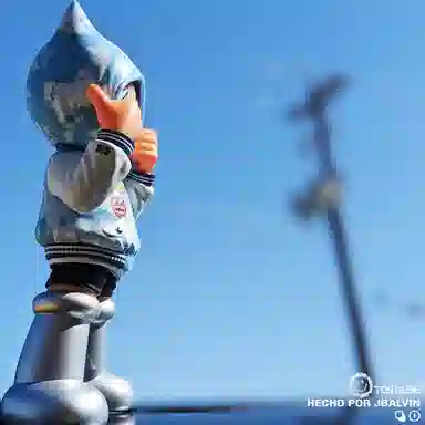 ToyQube x JBALVIN Hoodie Cloud Edition