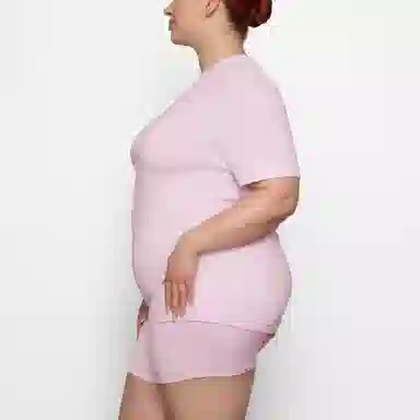 SKIMS Boyfriend T-Shirt Cherry Blossom