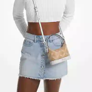 MICHAEL KORS MK Wythe Logo