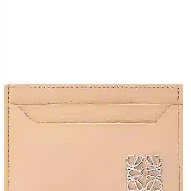 LOEWE Anagram