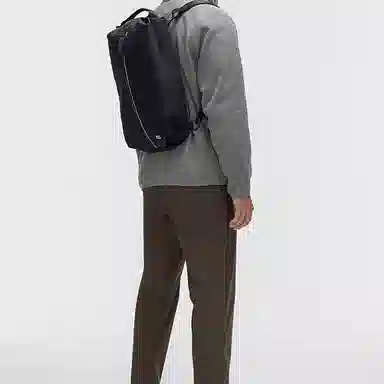 lululemon Fast Track16L