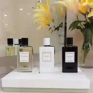 Van Cleef & Arpels Extraordinary Collection Perfume Set