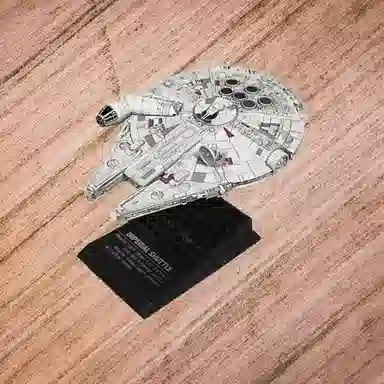 ASMODEE Millennium Falcon