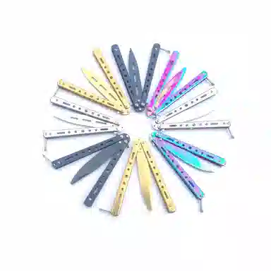 绒绒熊 未开刃折叠蝴蝶刀 其他静态模型