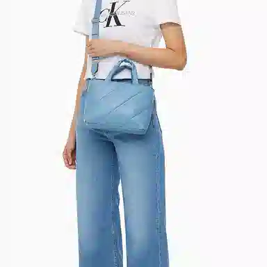 CALVIN KLEIN