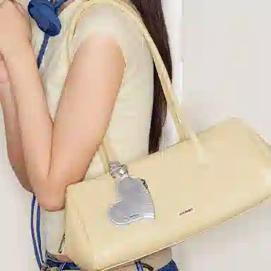 MCMIKO Original Baguette Bag Cream Pudding