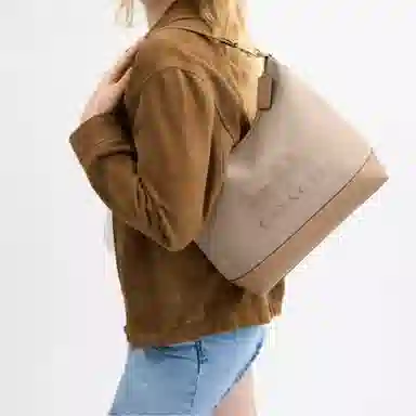 COACH LAUREL 30