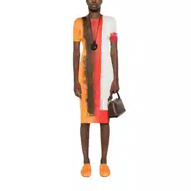 PLEATS PLEASE ISSEY MIYAKE