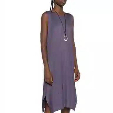 PLEATS PLEASE ISSEY MIYAKE