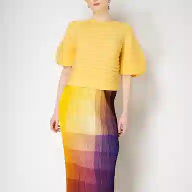 PLEATS PLEASE ISSEY MIYAKE