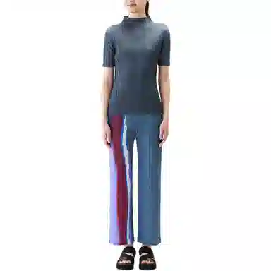 PLEATS PLEASE ISSEY MIYAKE