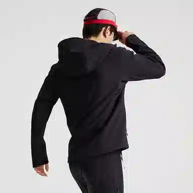 探路者  轻便  软壳衣  男女同款