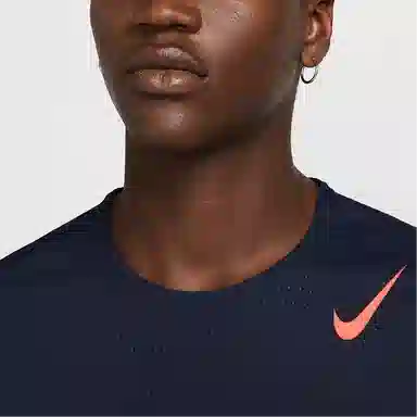 Nike AEROSWIFTDri-FIT ADV logoT