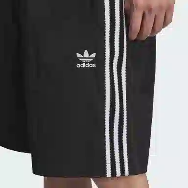 adidas originals SS25 WOVEN SHORTS logo