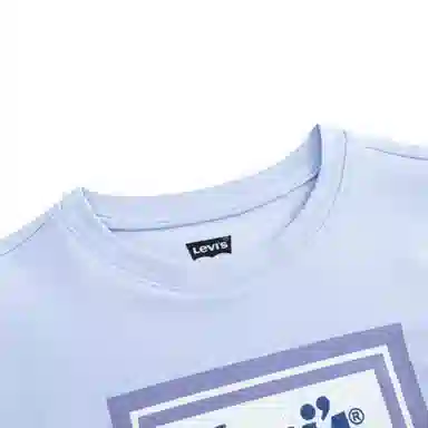 Levi's T