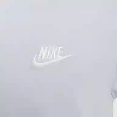 Nike Sportswear Club T