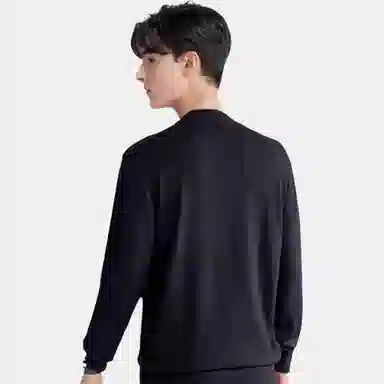 梦特娇 圆领套头纯色修身毛衣 男款