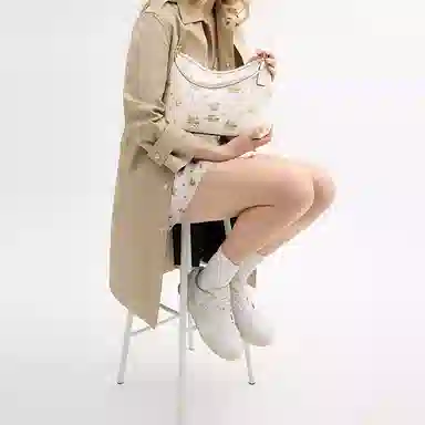 COACH LAUREL 31
