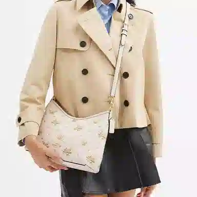 COACH LAUREL 31