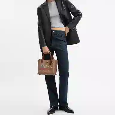 COACH x PEANUTS Willow 24