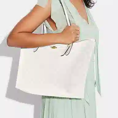 COACH City 33 Tote