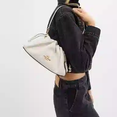 COACH Faye 26 Chalk White