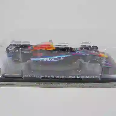 F1 SF23 F1-75 W14E RB18