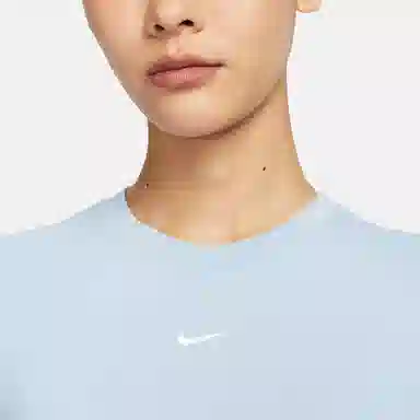 Nike Sportswear Essentials T