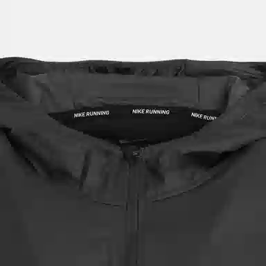 Nike MILER AS M NK RPL WNTRZD logo