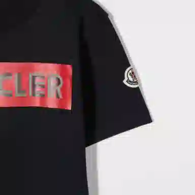 Moncler T