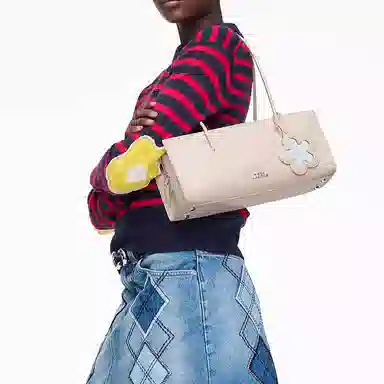 Marc Jacobs The Glam Shoulder Bag Beige