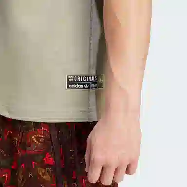 adidas originals Premium Graphic Tee LogoT