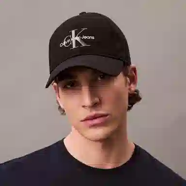 CALVIN KLEIN logo