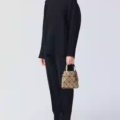 ISSEY MIYAKE CARAT 9