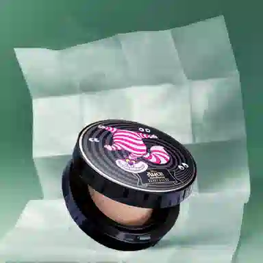 BOBBI BROWN x Disney