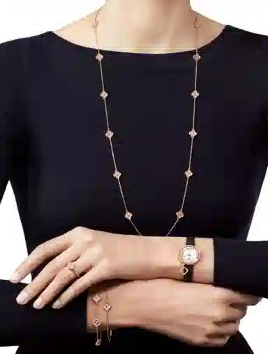 Van Cleef & Arpels Alhambra Sweet 18k Rose Gold Bracelet