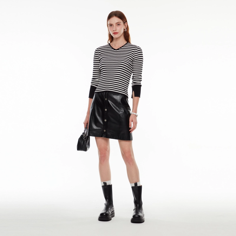 GUESS V