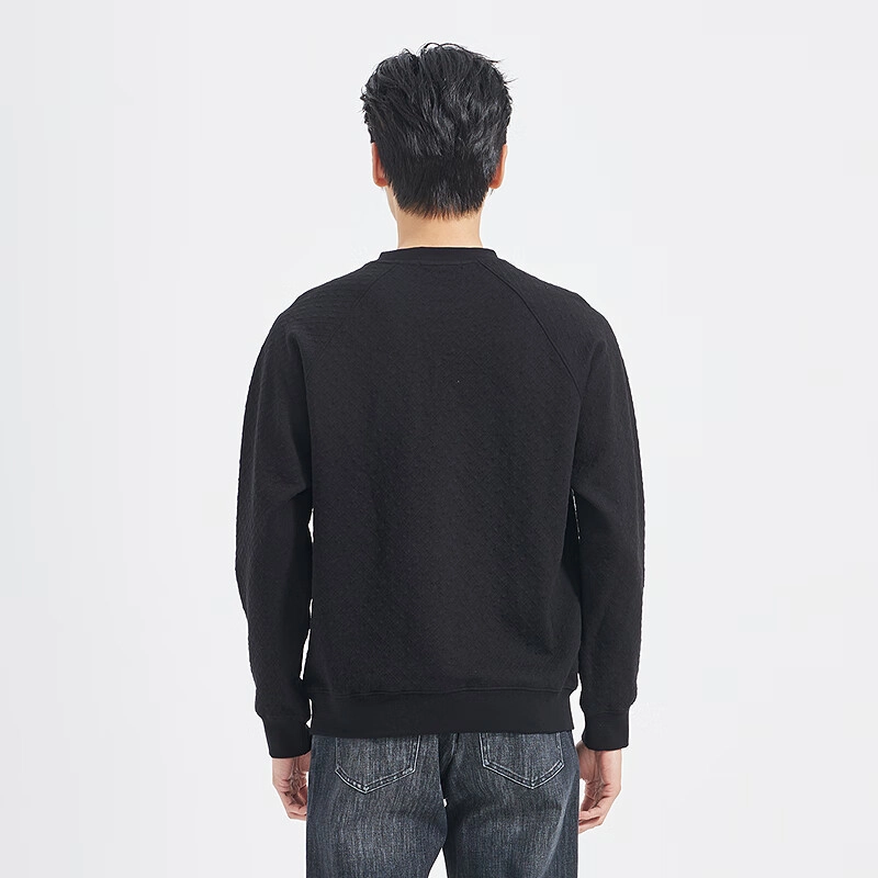 LESS IS MORE T