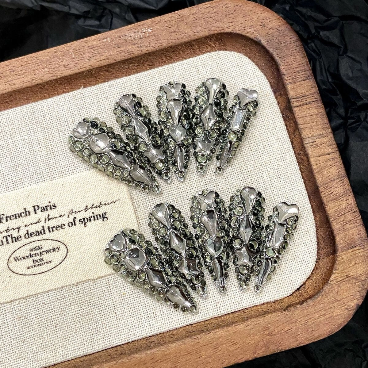 凡泽 枪灰色超闪满钻 暗黑爆款外贸欧美风  穿戴甲 尖型黑色纯色 爆闪