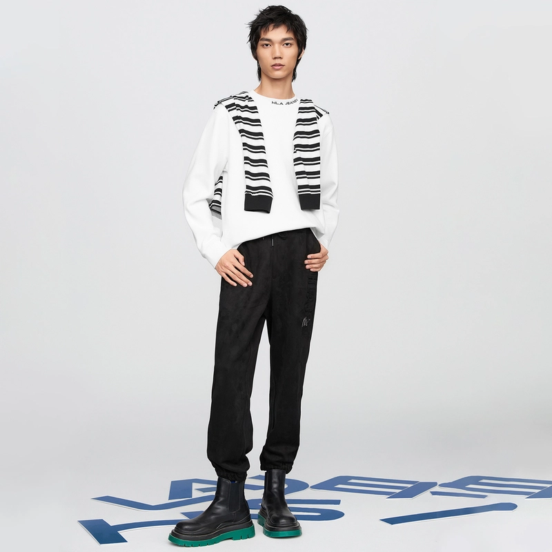 HLA JEANS Logo