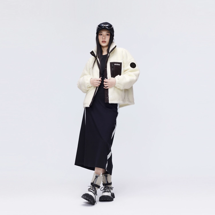 波司登 时尚休闲都市户外新款羽绒服 女款
