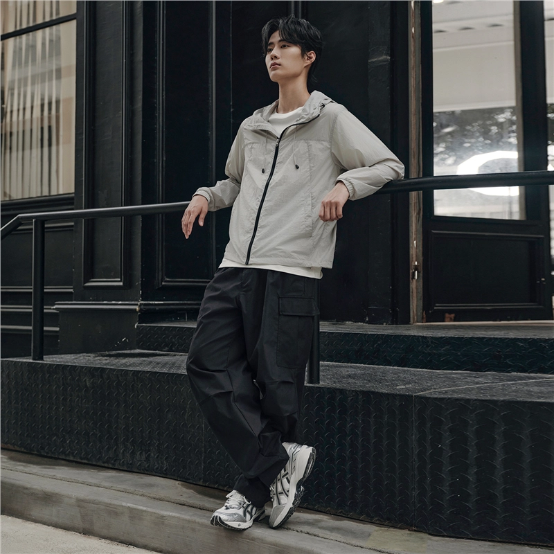 佐丹奴 韩国系列抽绳连帽梭织薄外套风衣 男款